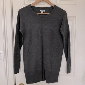 Women’s knit top